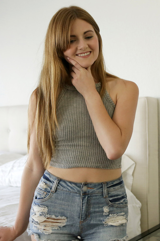 Miley Cole